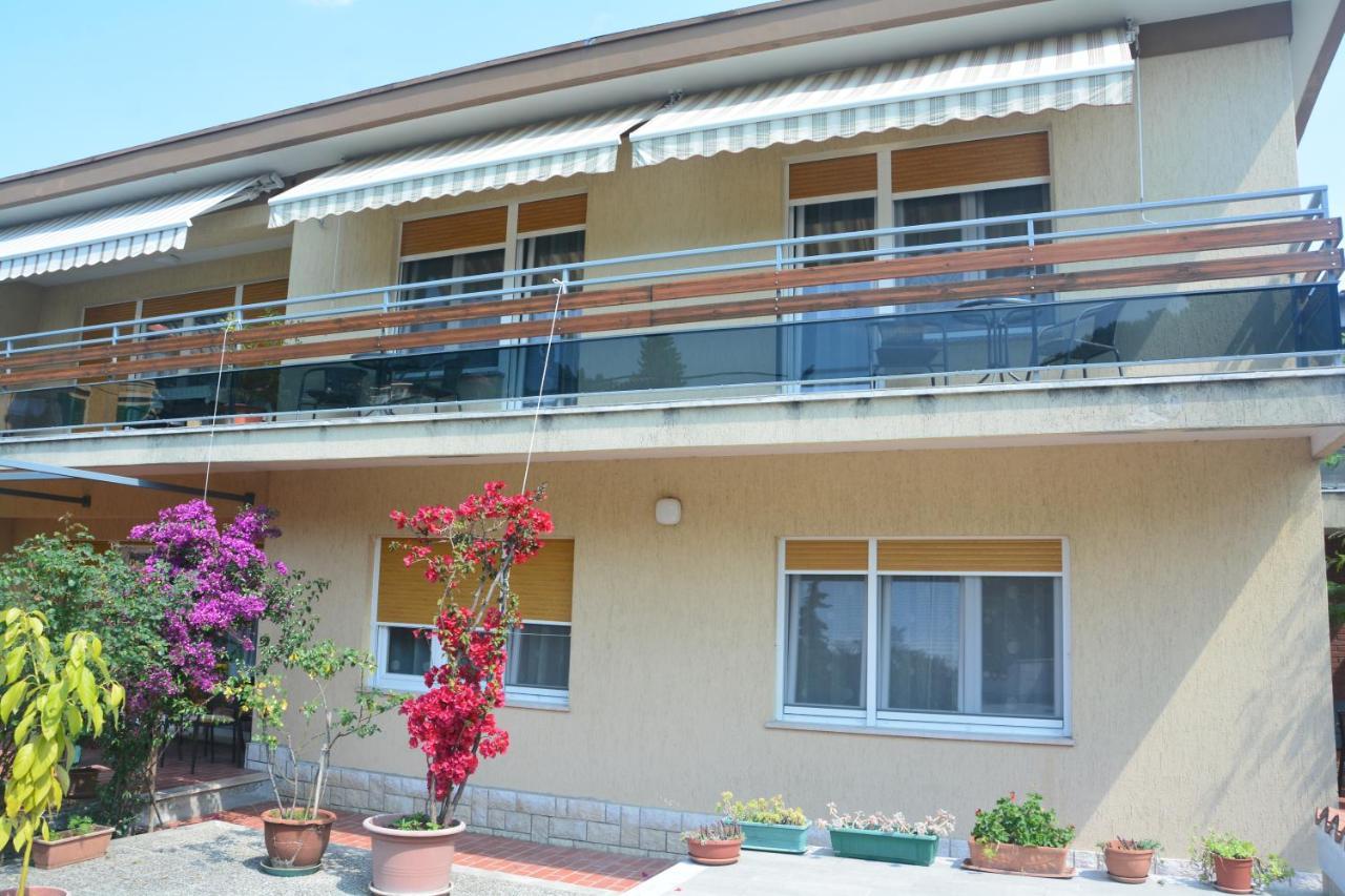 Apartments Orange Laurana Esterno foto